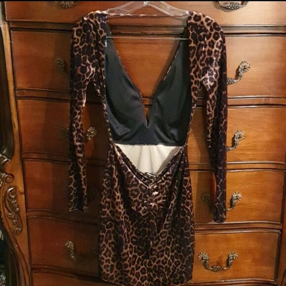 Fashion Nova Velvet Leopard Print Mini Dress sz S - Picture 6 of 7